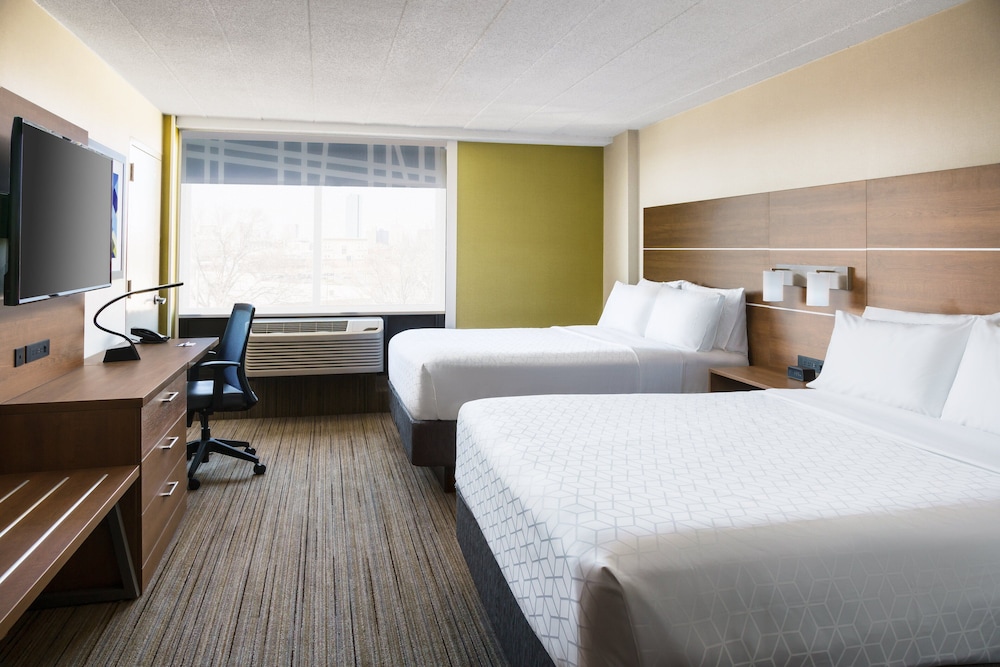 Holiday Inn Express Boston by IHG - photo 37