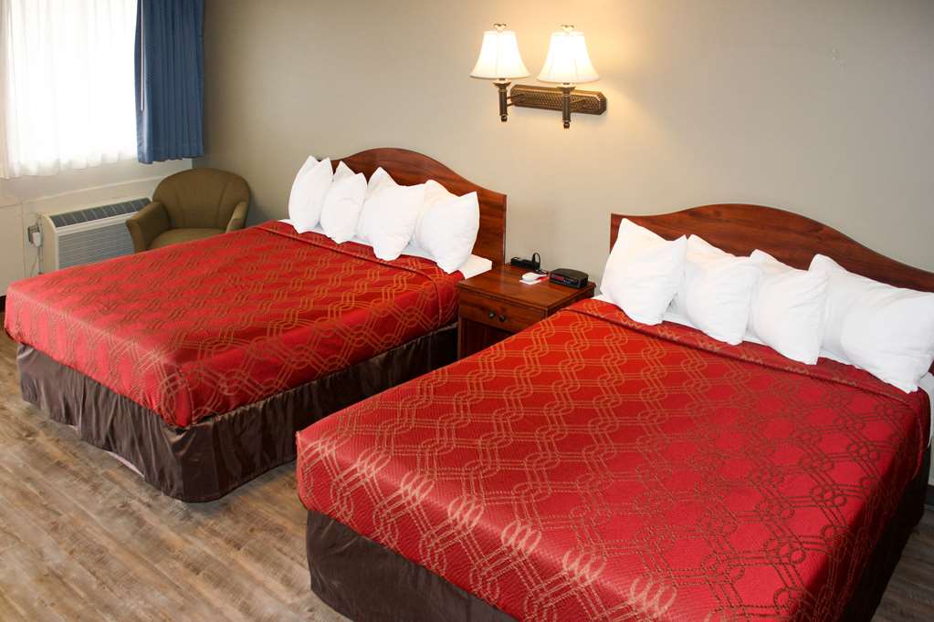 Econo Lodge Salina Scenic Route 89 & I 70 - photo 17