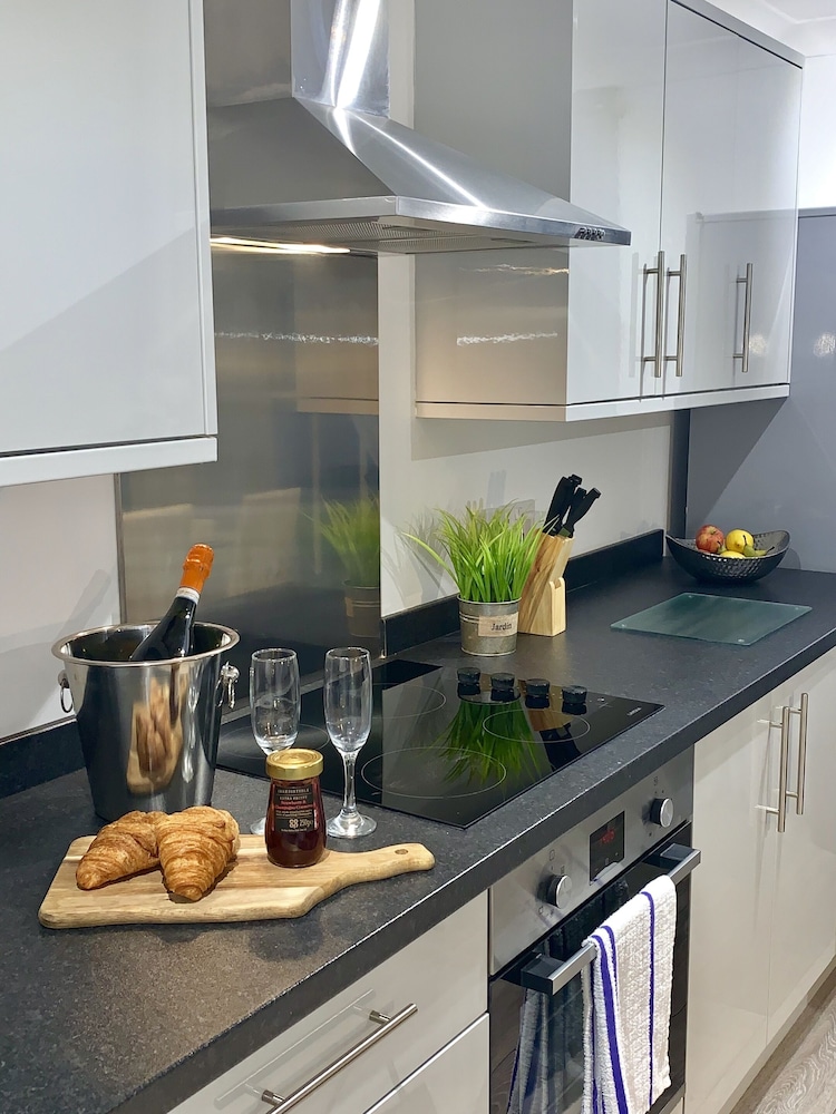 The Barbican Apartments — 4-Star Luxury Hotel in Plymouth, United Kingdom