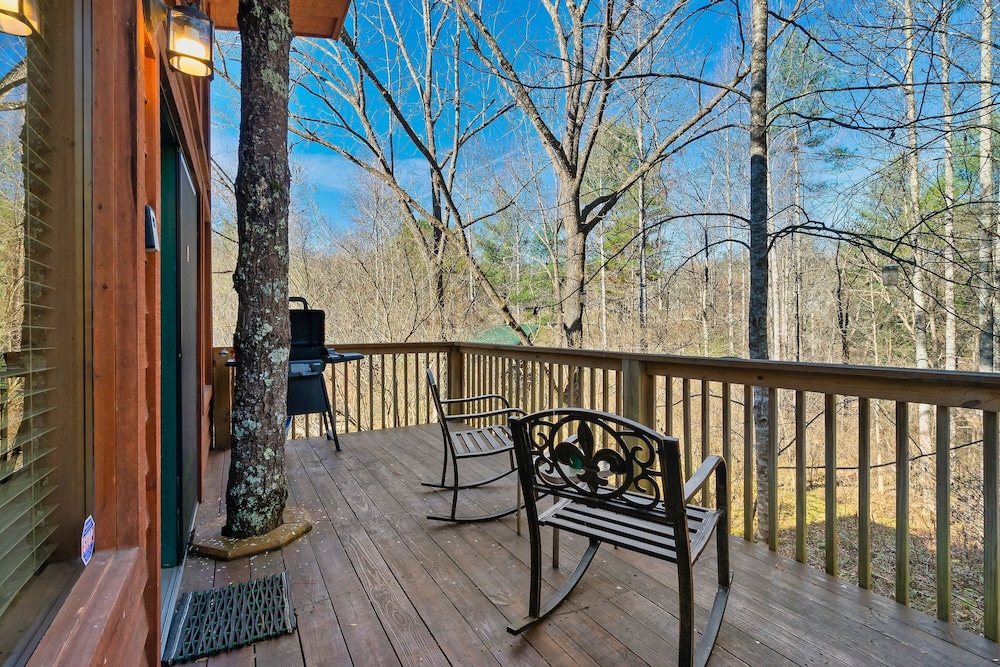 Rivers Edge Treehouses - photo 26