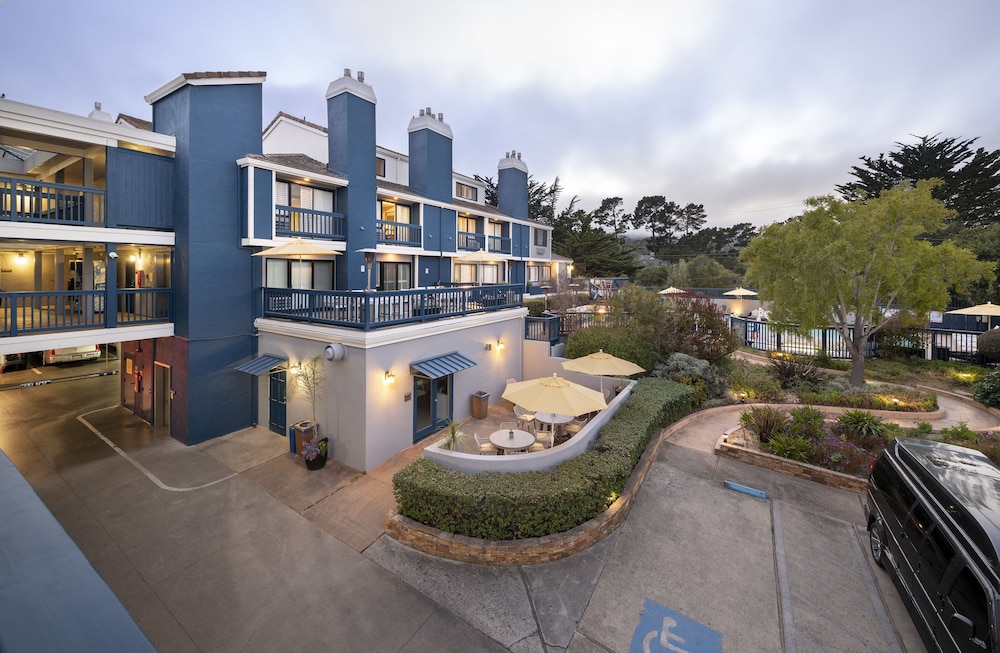 Mariposa Inn & Suites - photo 24