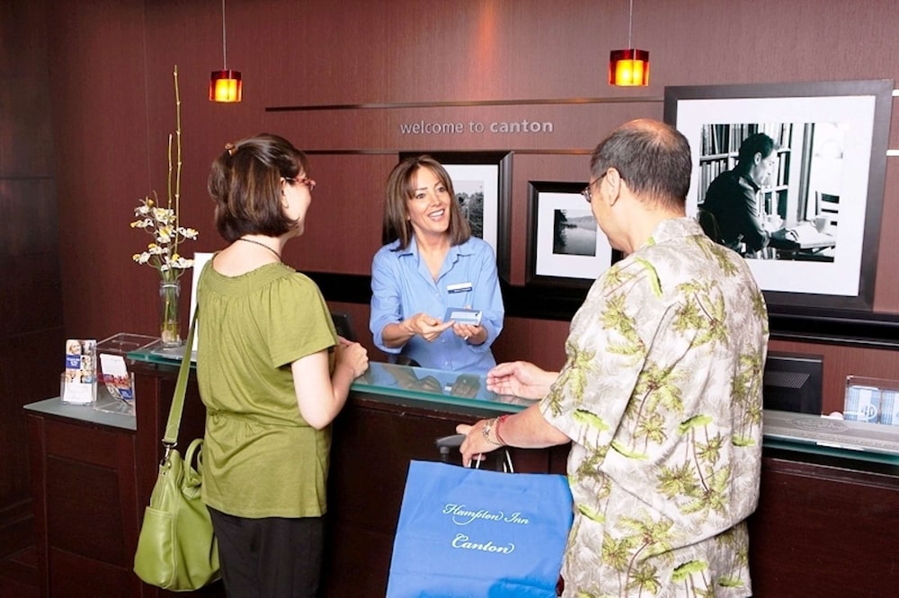 Hampton Inn & Suites Detroit Canton - photo 12