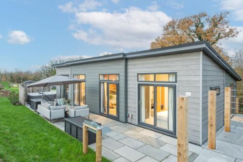 Hawthorne Lodge 15 Roadford Lake Lodges Lifton — 4-Star Luxury Hotel in Lifton, United Kingdom