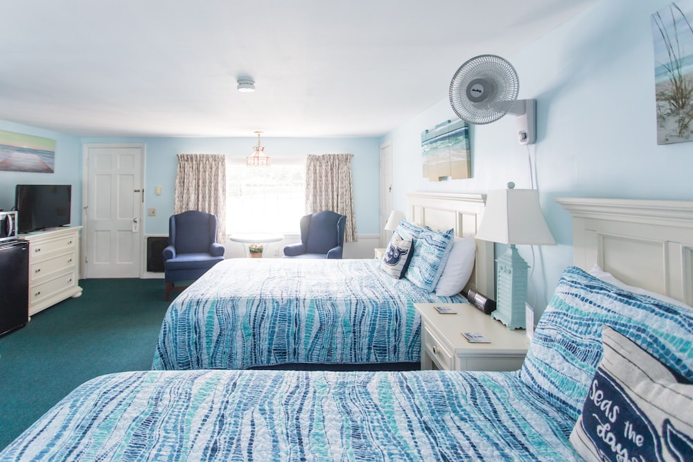 A Beach Breeze Inn - photo 9
