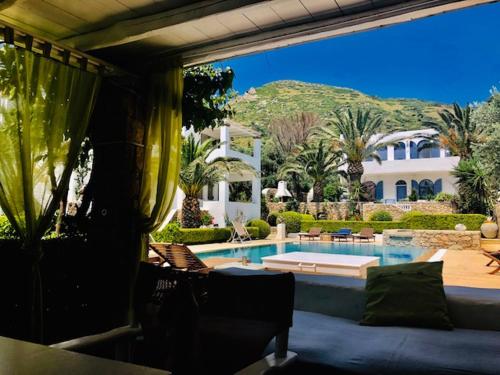 La Bastide — 4-Star Luxury Hotel in Skyros, Greece