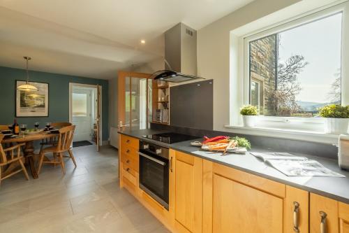1 Riverside Cottage