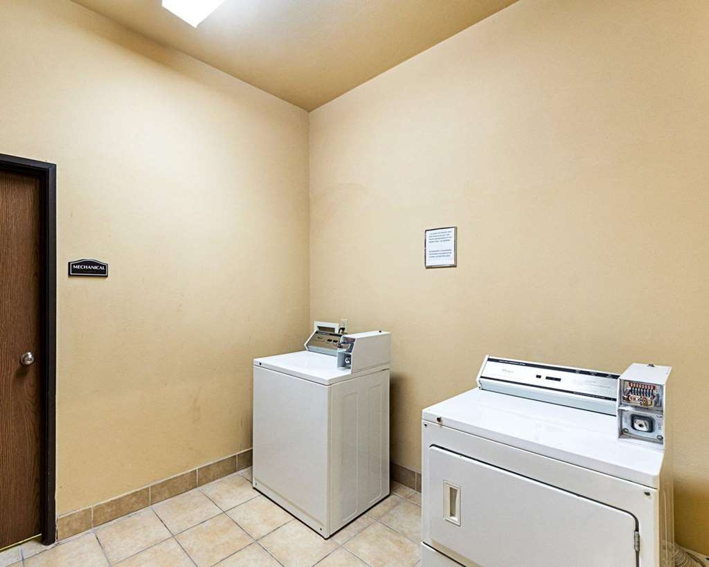 Comfort Suites McAllen Airport and La Plaza Mall - photo 28
