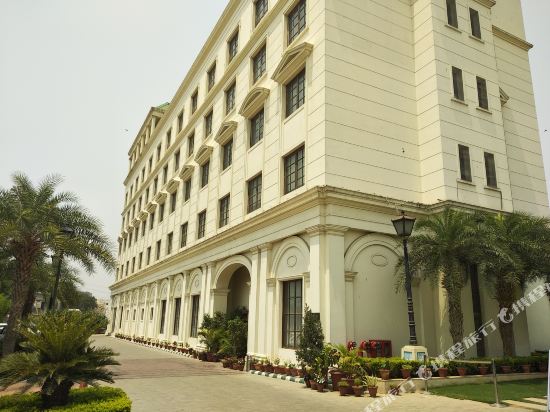 City Club Phase Iii