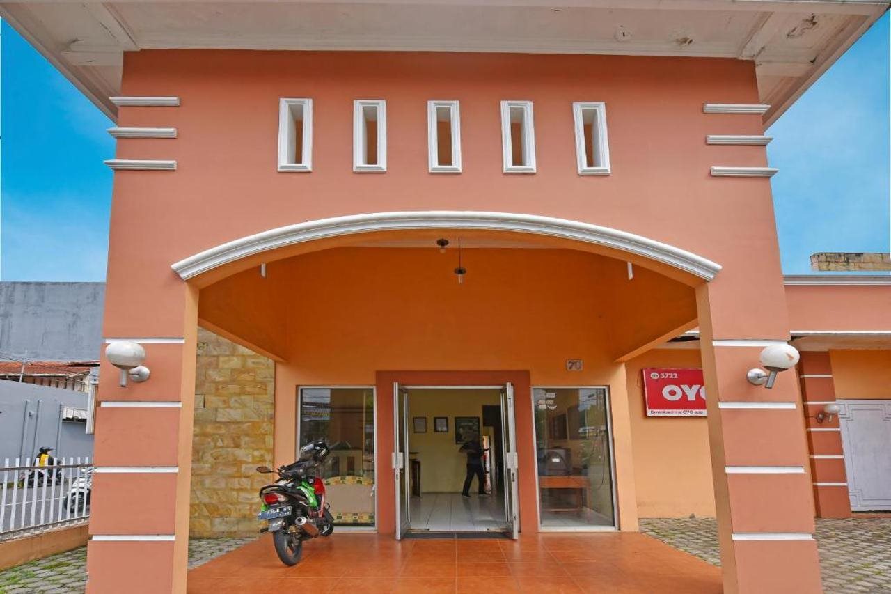 OYO 3722 Hotel Mutiara in Purwokerto, Indonesia