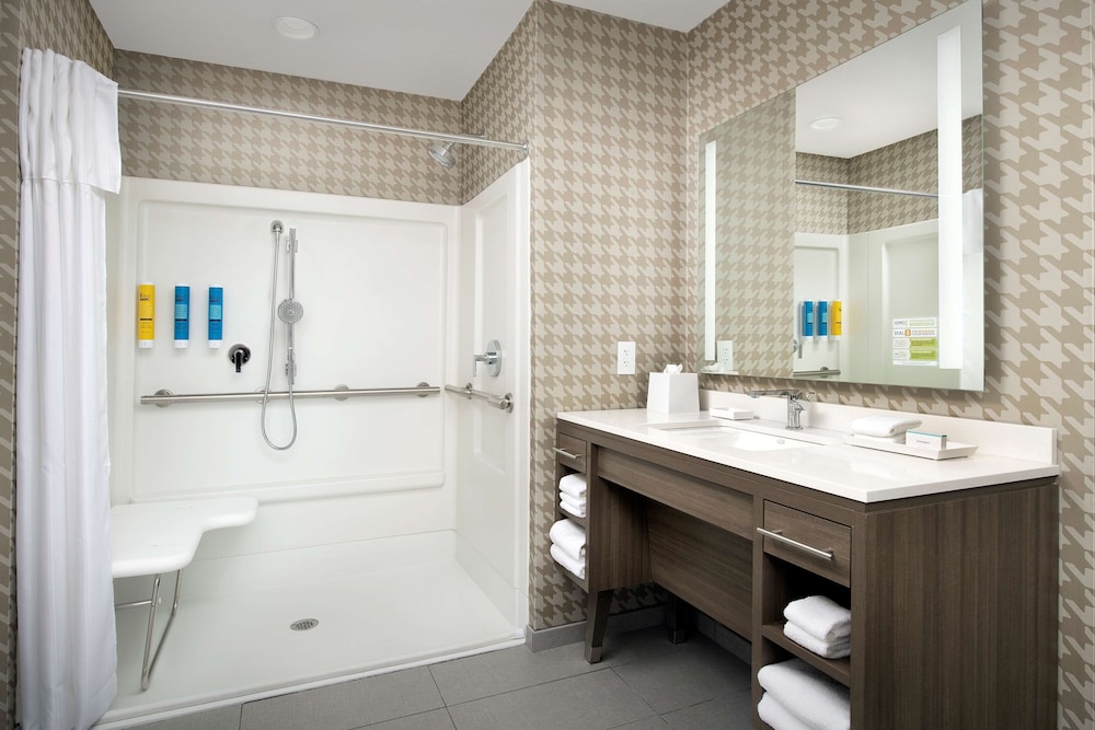 Home2 Suites by Hilton Columbia Southeast Fort Jackson - photo 17