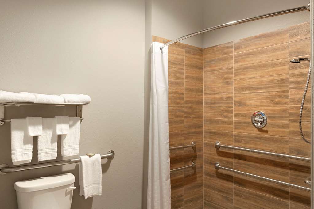 Super 8 by Wyndham Carrizo Springs - photo 14
