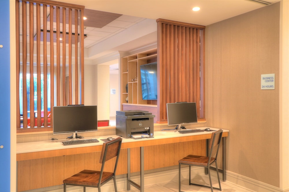 Holiday Inn Express Hotel & Suites Mobile Saraland by IHG - photo 57