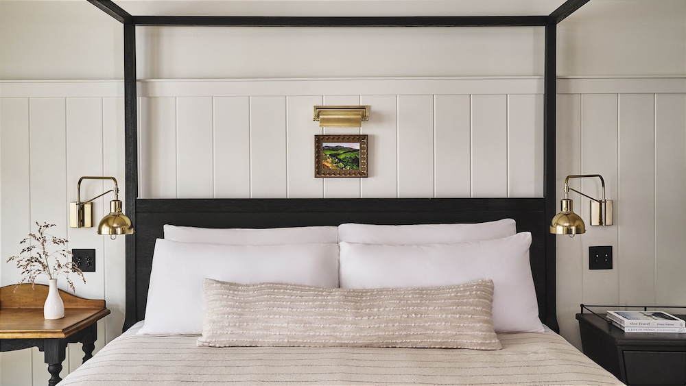 The Inn at Mattei's Tavern Auberge Collection - photo 14