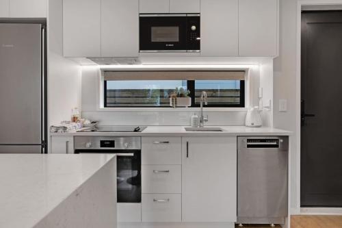 Modern Townhouse close to Airport and Hospital — 4-Star Luxury Hotel in Auckland, New Zealand