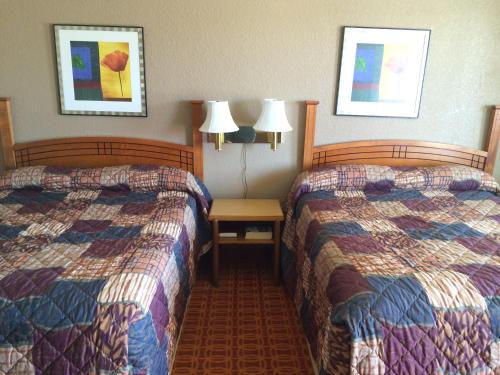 Lake Shore Motel - photo 6