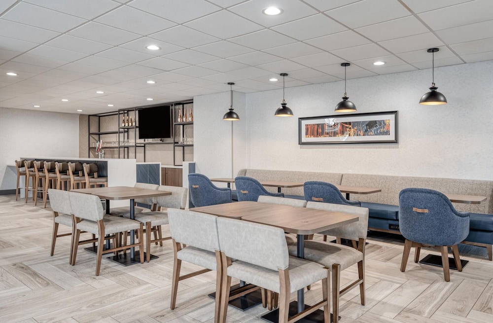 Holiday Inn Express Federal Way Seattle South by IHG - photo 3