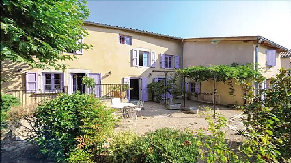 Puravida Annexe in Lagnieu, France