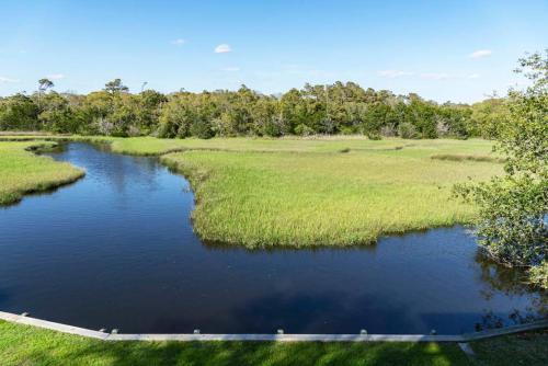 Lay Z Days by Oak Island Accommodations - photo 3