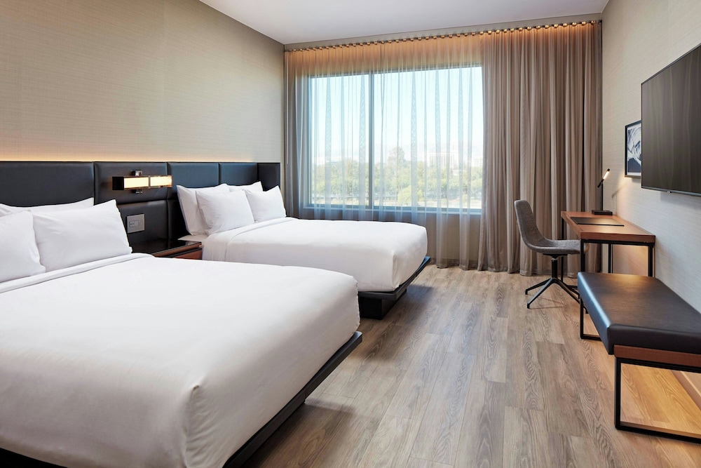 AC Hotel Sacramento - photo 10