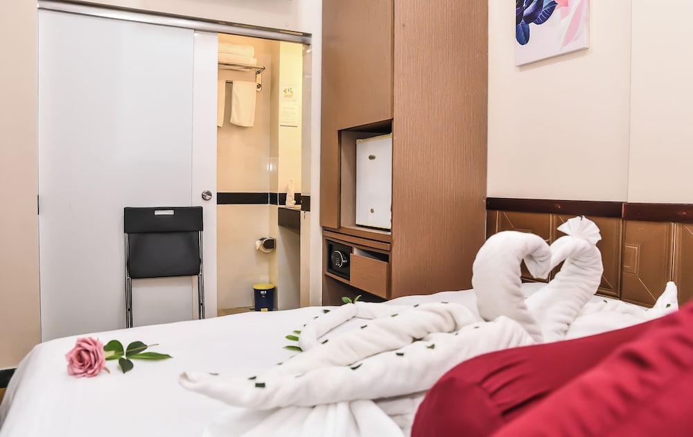Beehive Central - last minute hotel in Male