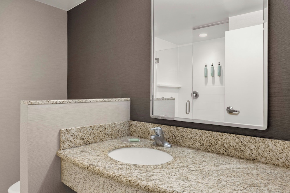 Courtyard by Marriott Evansville East - photo 15