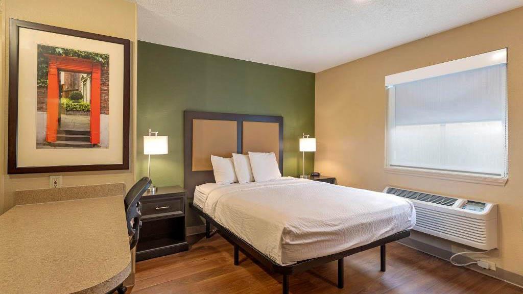 Studio 6 Suites Charlotte NC Tyvola Rd Executive Park - photo 15