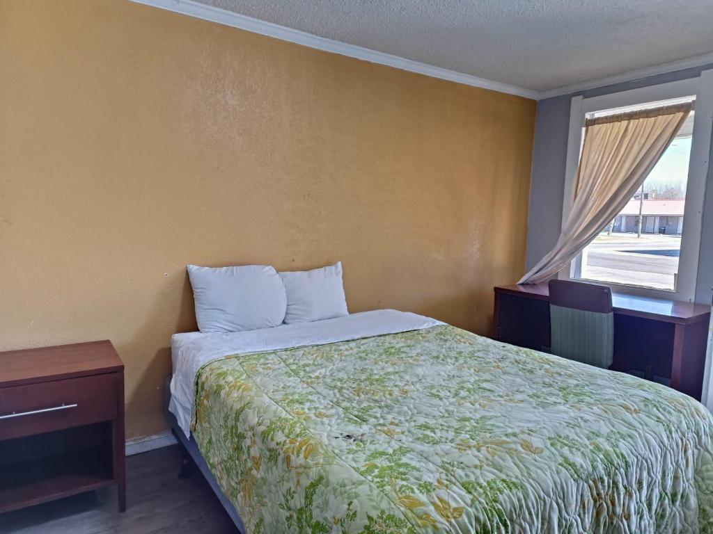 Crown Inn By Oyo Orangeburg Hwy 301 - photo 28