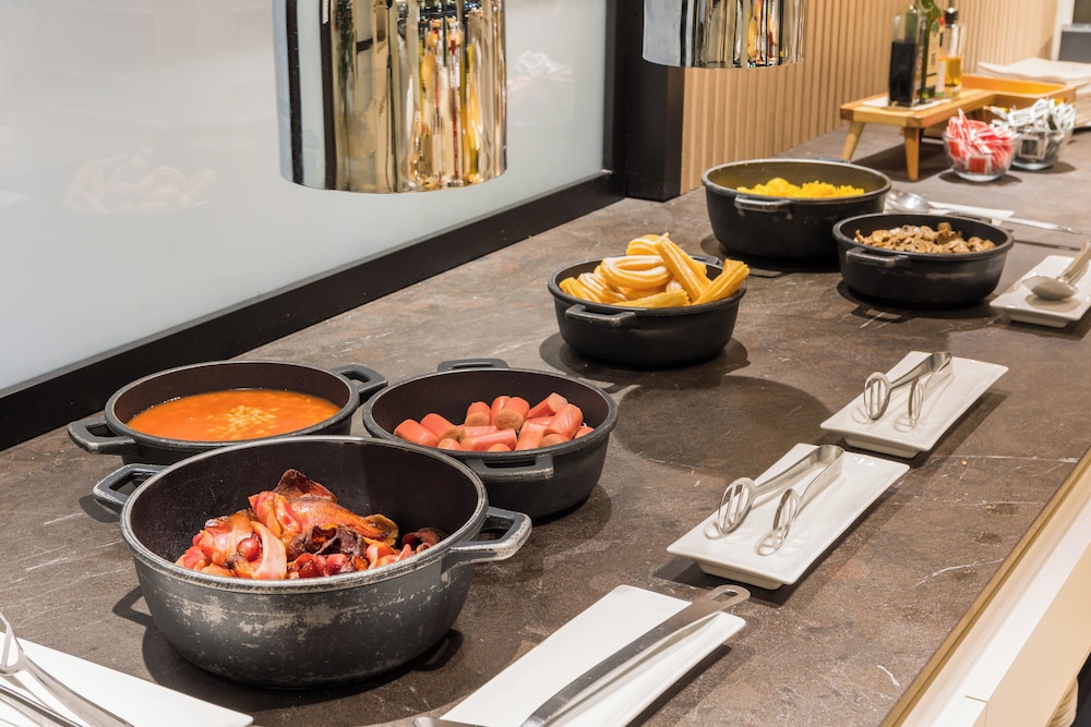 מזון ומשקאות