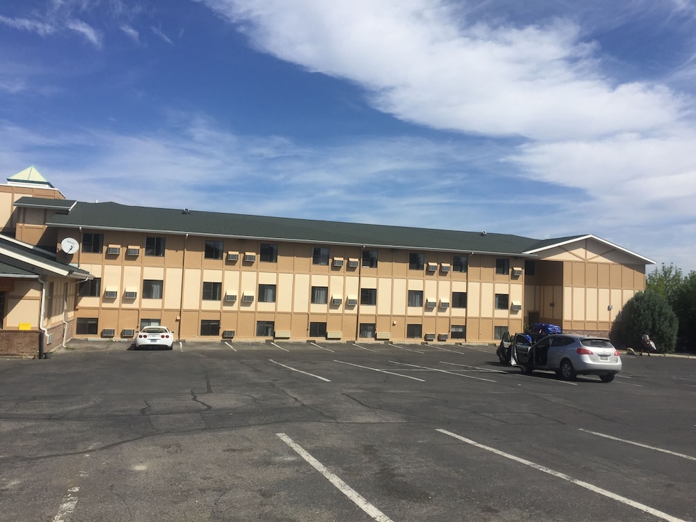 Super 8 by Wyndham Helena - photo 28