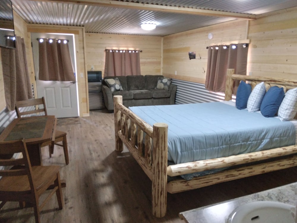 Glacier Acres Guest Ranch - photo 9