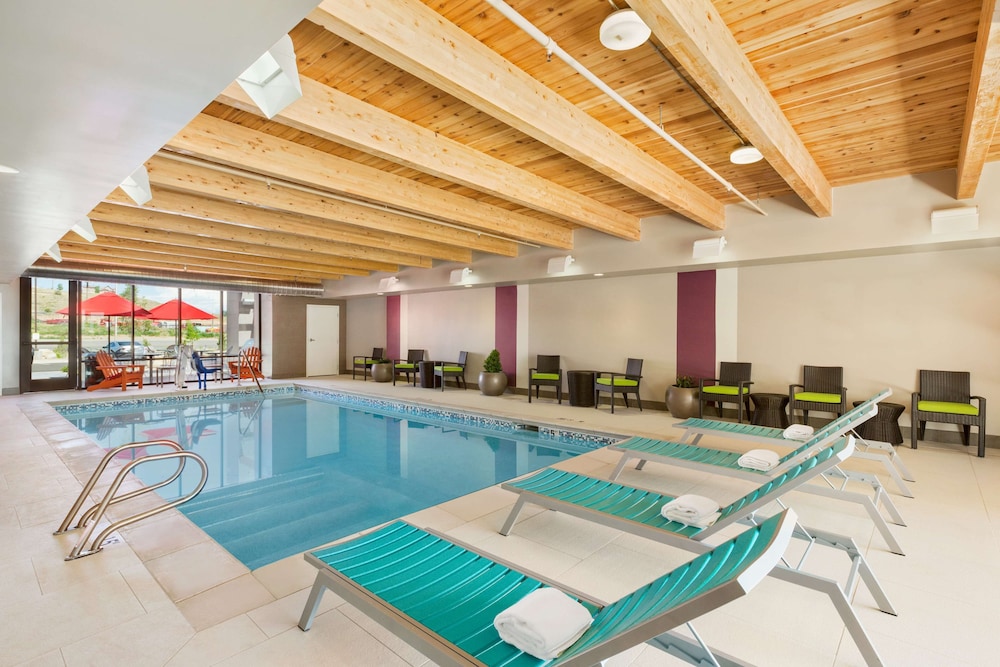 Home2 Suites by Hilton Farmington Bloomfield - photo 8