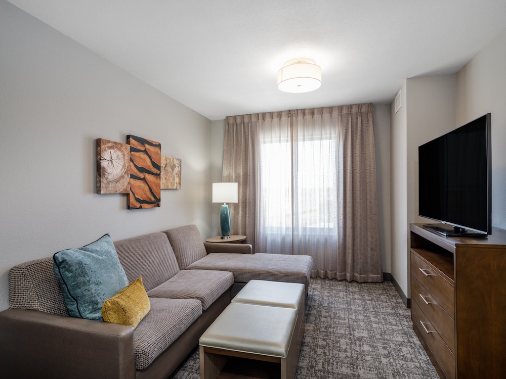 Staybridge Suites Sioux City Southeast by IHG - photo 12