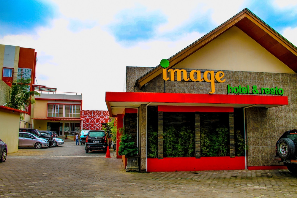 Image Hotel & Resto - last minute hotel in Bandung