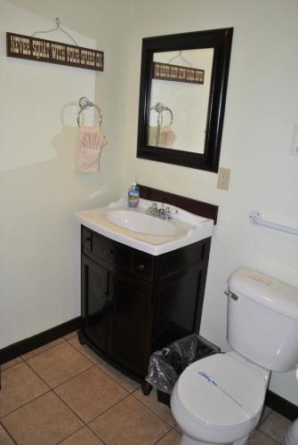 Aspen Inn - photo 23