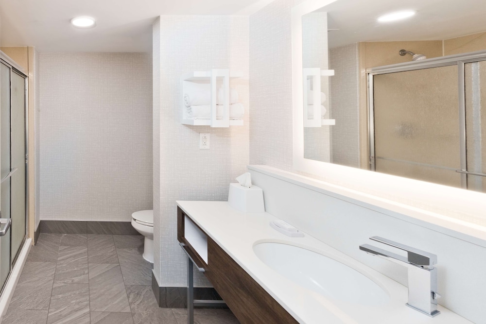 Hampton Inn & Suites Lanett West Point - photo 19
