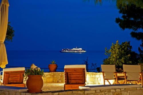 Captain Mike's Villa — 4-Star Luxury Hotel in Igoumenitsa, Greece
