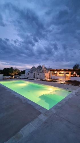 Luxury Trulli di Giulia exclusive villa with private pool in Valle d'Itria Puglia — 4-Star Luxury Hotel in Ostuni, Italy