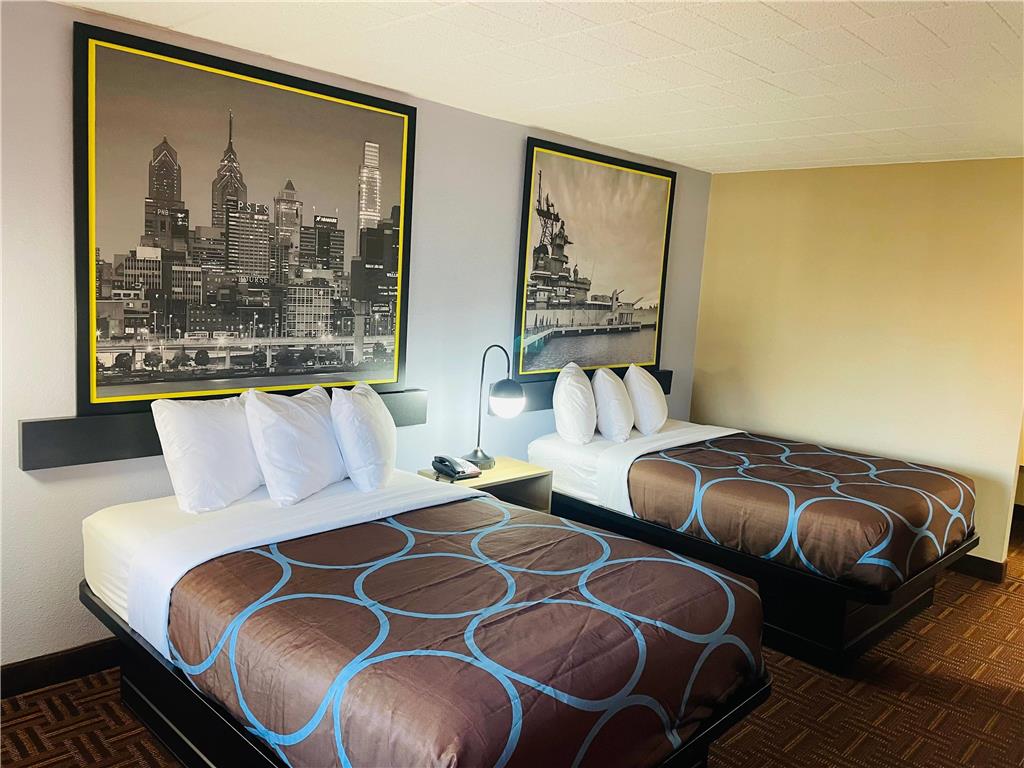 Super 8 by Wyndham Gloucester - photo 14