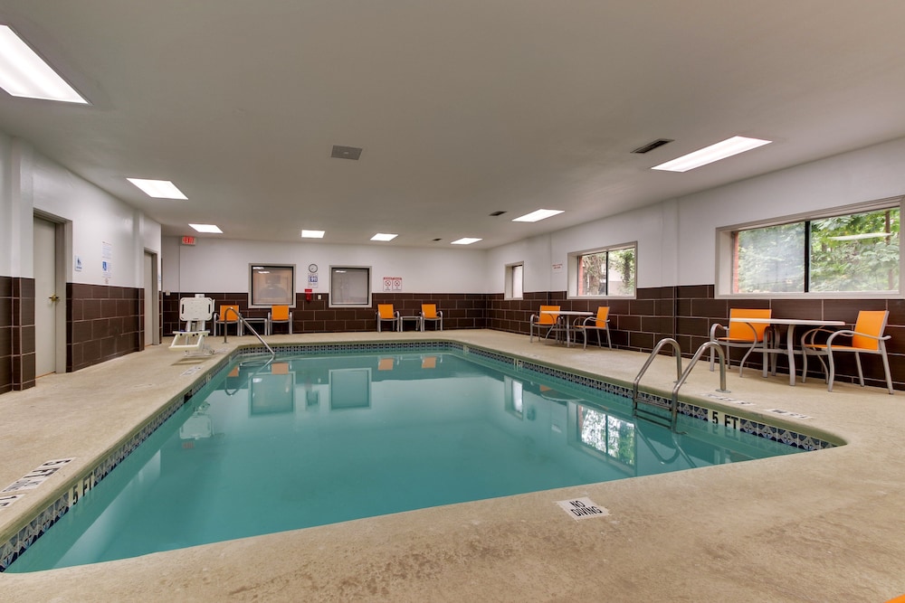 Holiday Inn Express Atlanta Emory University Area by IHG - photo 28