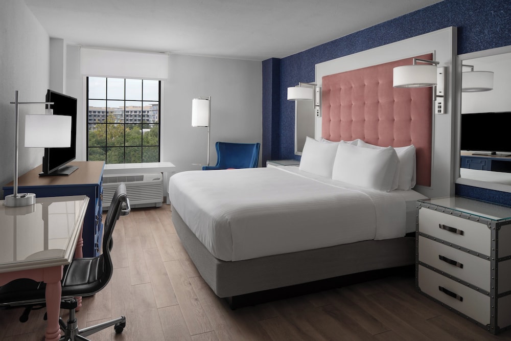 Hotel Indigo Mount Pleasant by IHG - photo 8