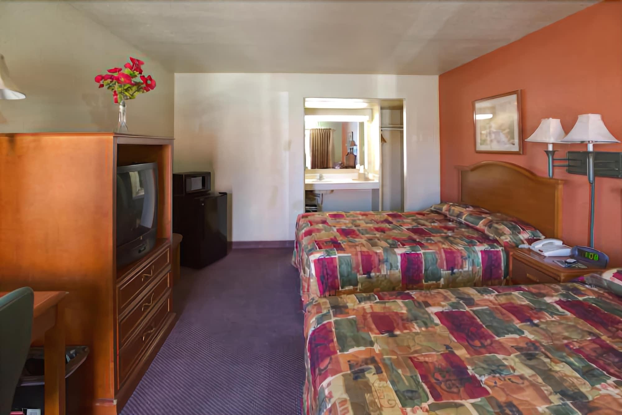Best Budget Inn Abilene - photo 25