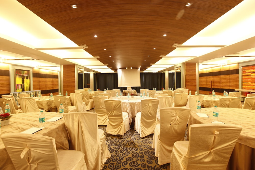 Mirage Hotel - last minute hotel in Mumbai