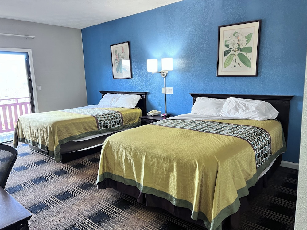 Knights Inn Dillard - photo 32