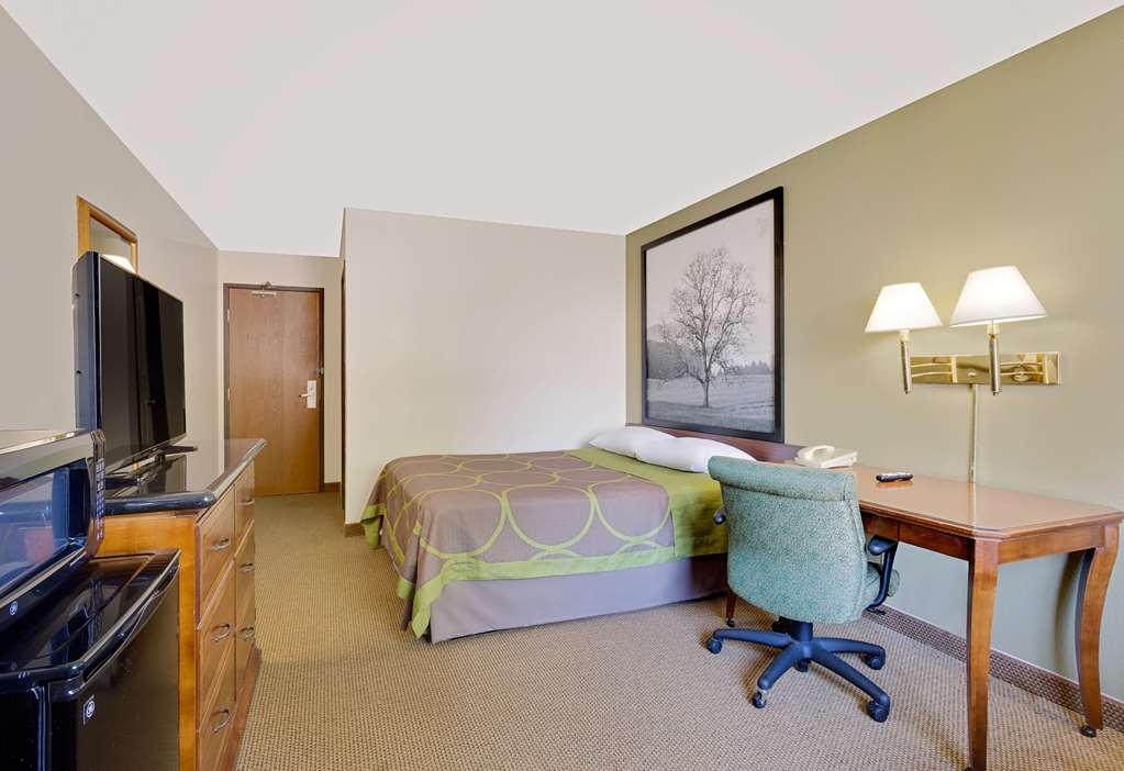 Super 8 by Wyndham Johnson City - photo 17