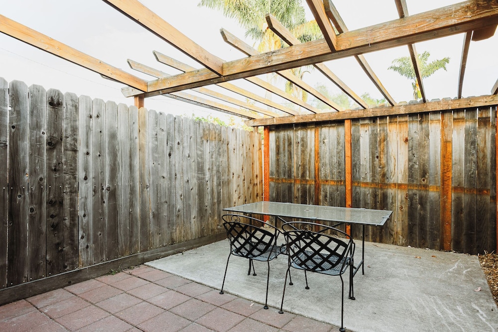 Kaleidoscope Inn & Gardens - photo 101