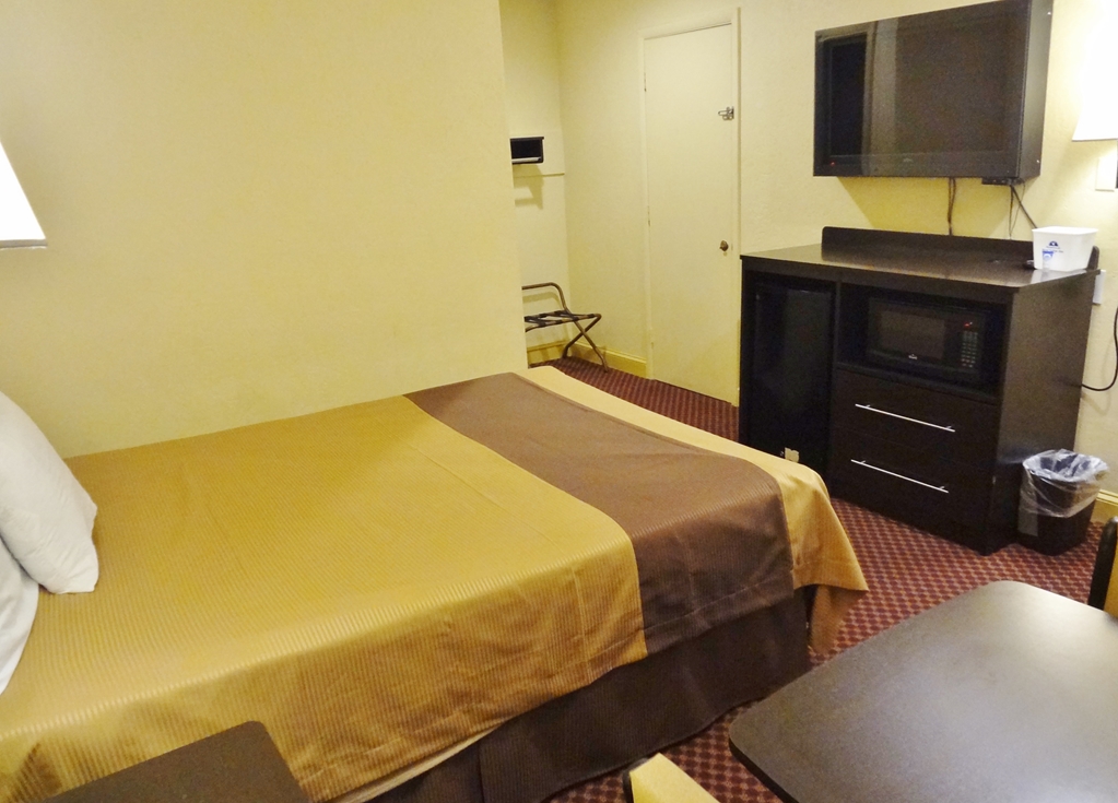 Americas Best Value Inn Goldsboro - photo 9
