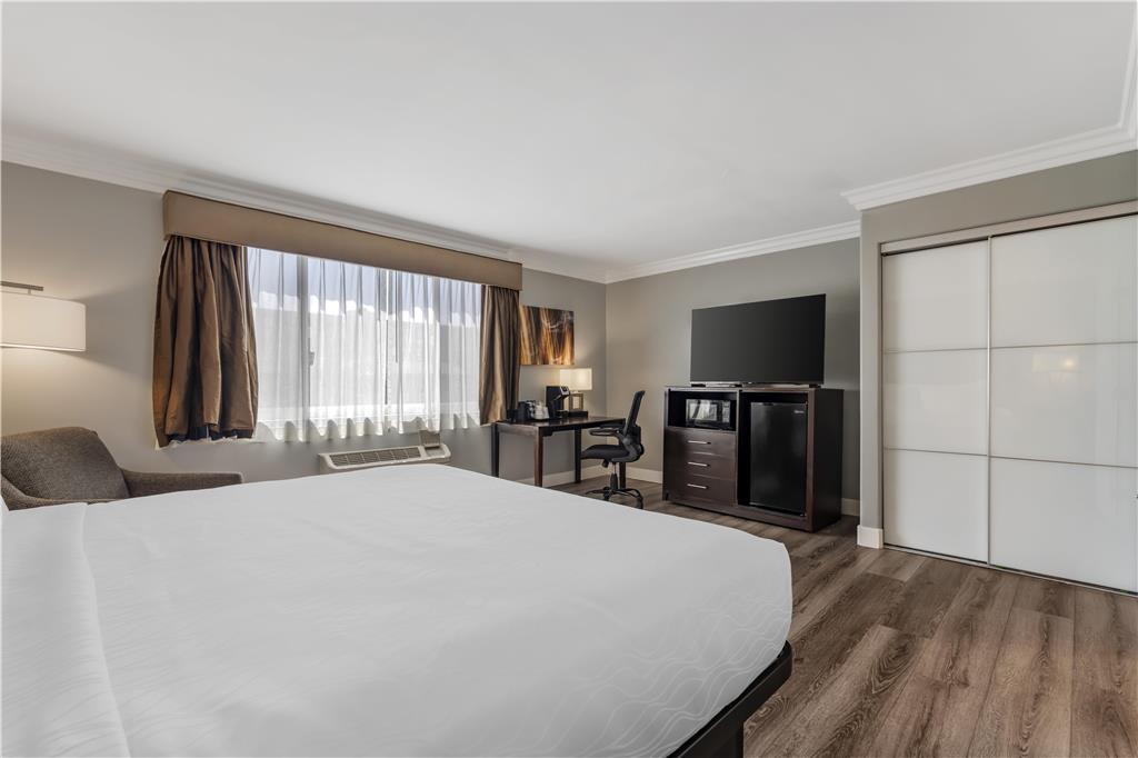 Best Western Plus LA Mid Town Hotel - photo 20