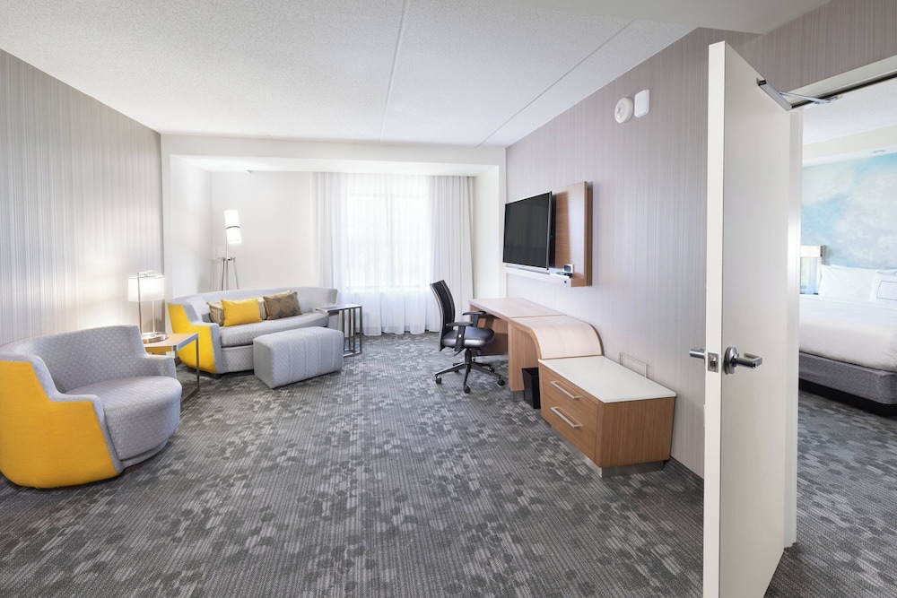 Courtyard by Marriott Bowie - photo 4