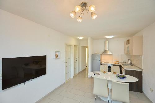 Apartment D&L
