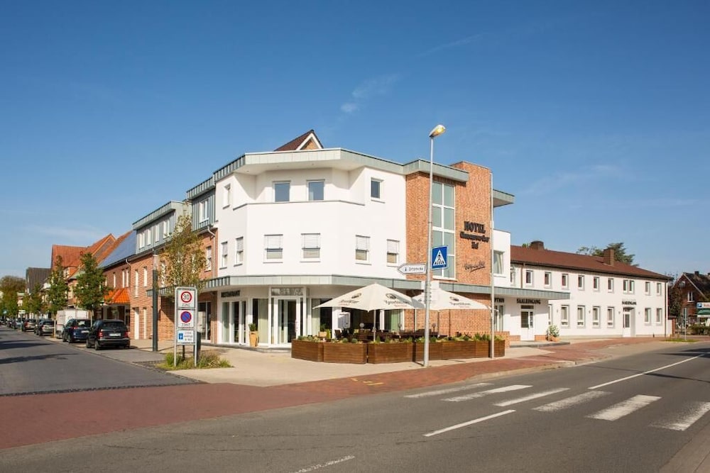 Hotel Clemenswerther Hof — hotel in Sogel